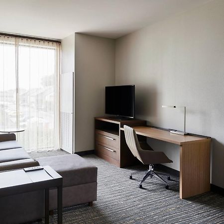 Residence Inn By Marriott Dallas By The Galleria Εξωτερικό φωτογραφία