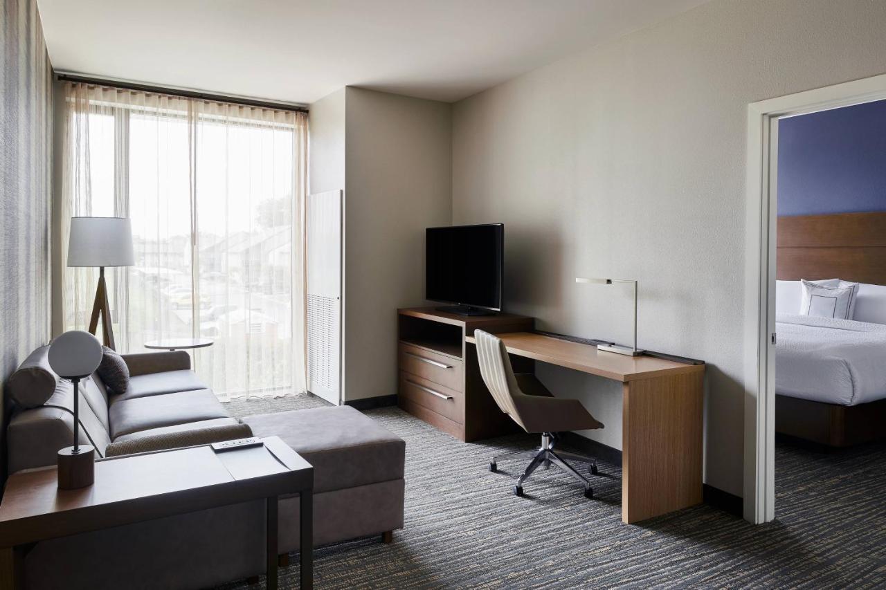 Residence Inn By Marriott Dallas By The Galleria Εξωτερικό φωτογραφία